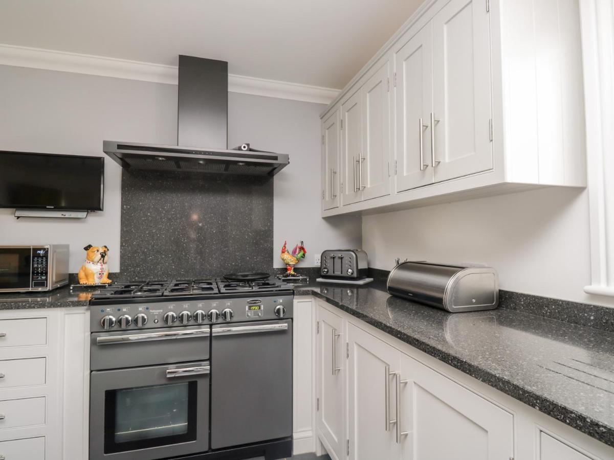 Mill End Villa Пенрит Екстериор снимка